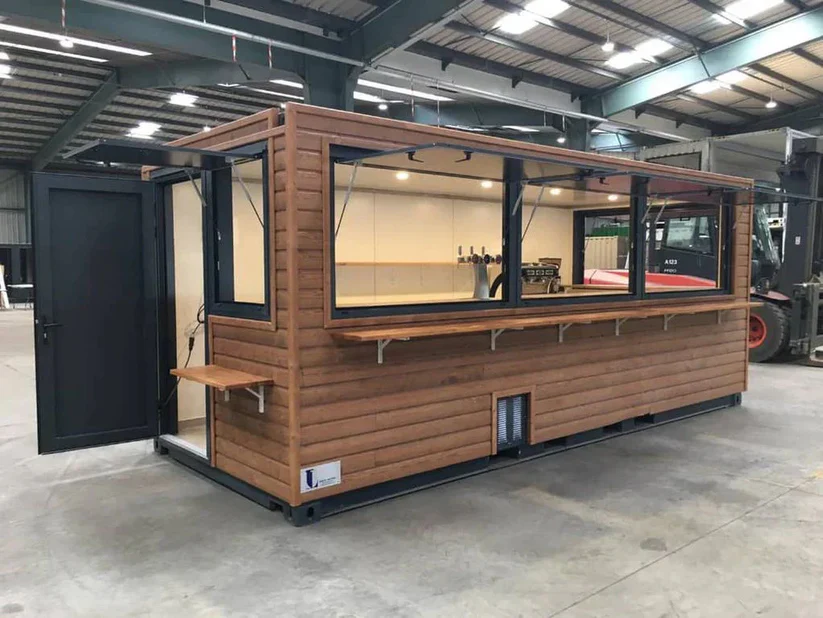 Contenedor para cafetería de 20 pies con diseño muy limpio