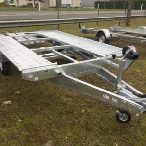 Remorque porte-voitures PTAC 2700 kg livrée neuve avec 4 ans de garantie.
